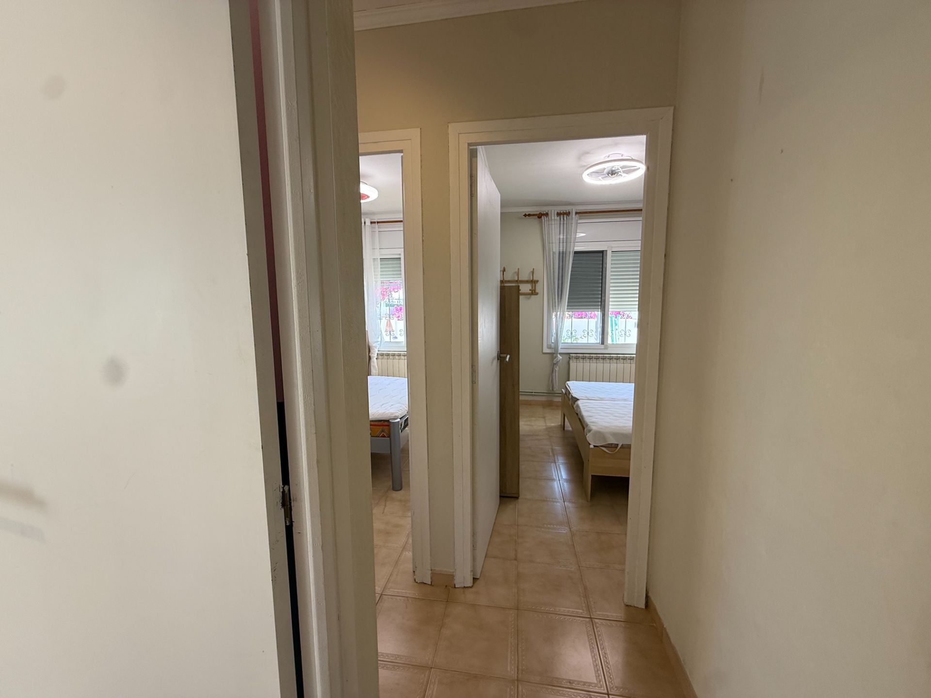 Chalet Independiente con Dos Viviendas - Oportunidad de Inversión en Zona de Playa - Image 39